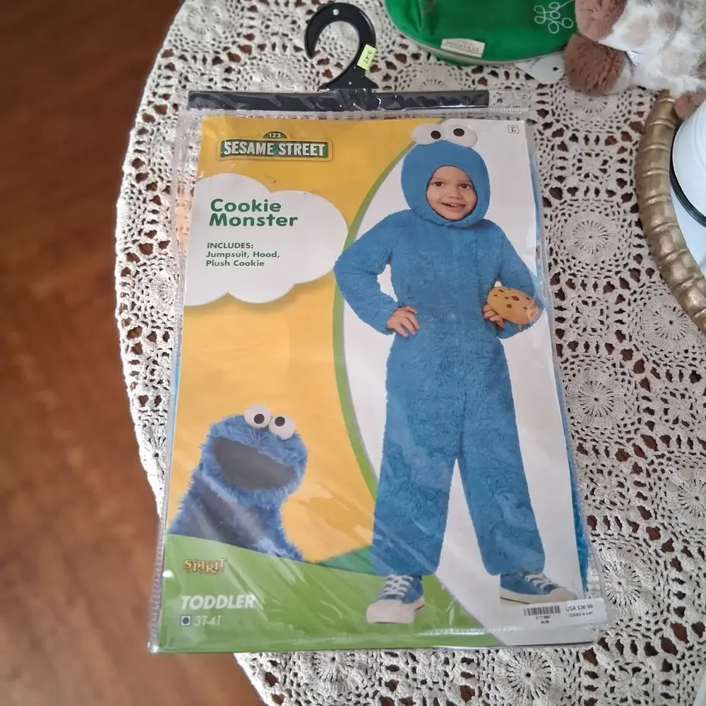 Spirit Halloween Sesame Street Cookie Monster costume 3t 4t toddler